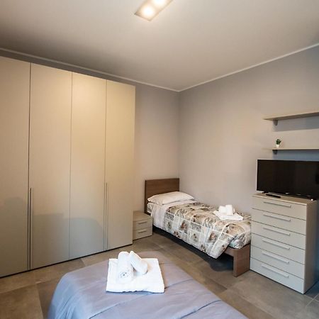 350 M Da Ospedale Maggiore L Parcheggio Prive L Rooms Parma Eksteriør billede