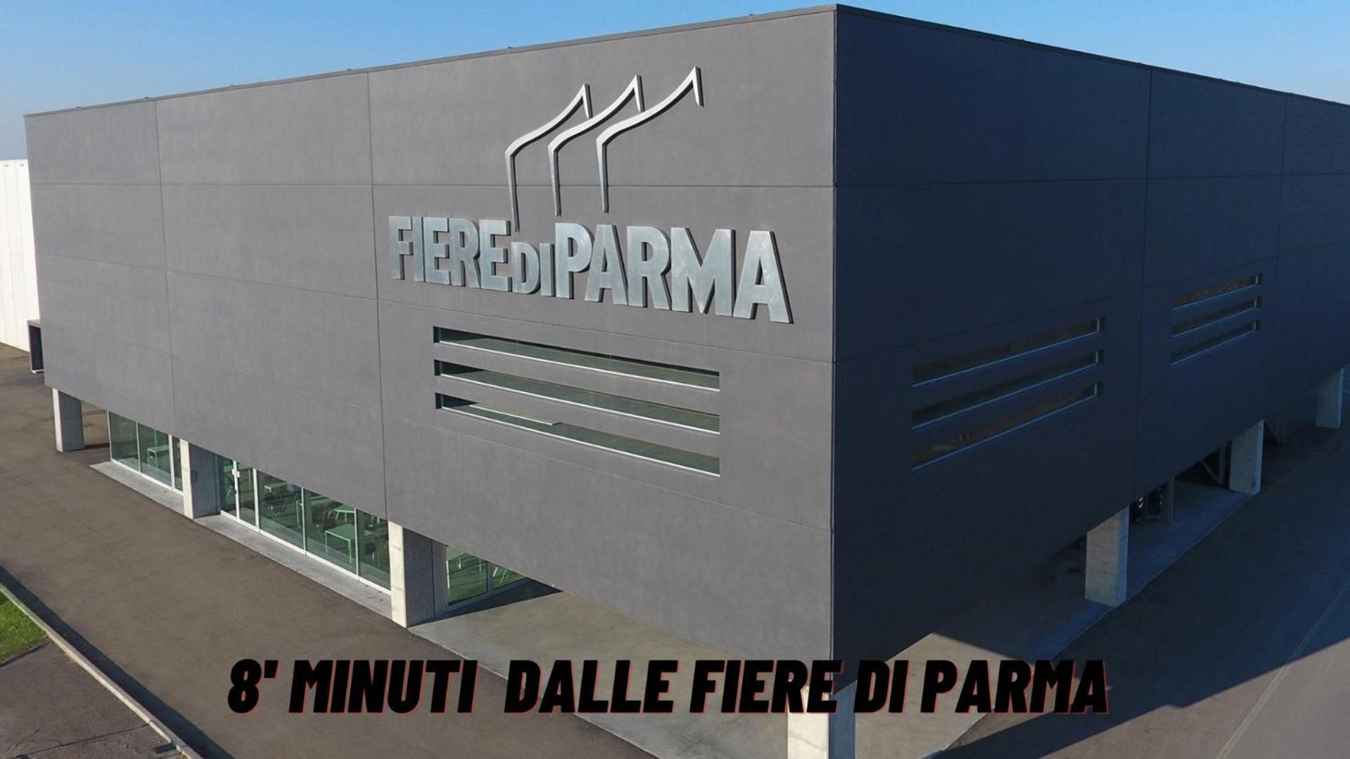 350 M Da Ospedale Maggiore L Parcheggio Prive L Rooms Parma Eksteriør billede