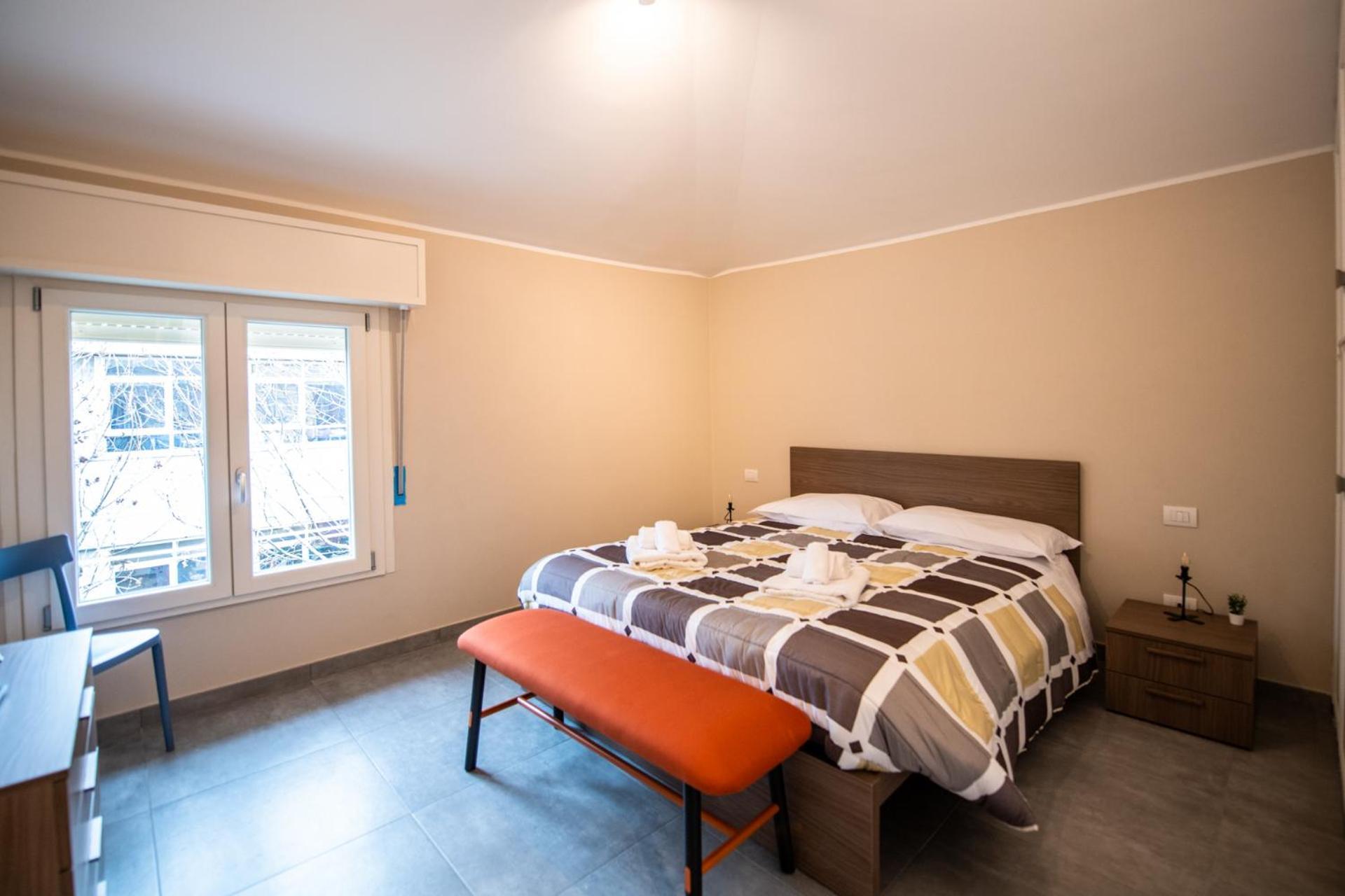 350 M Da Ospedale Maggiore L Parcheggio Prive L Rooms Parma Eksteriør billede